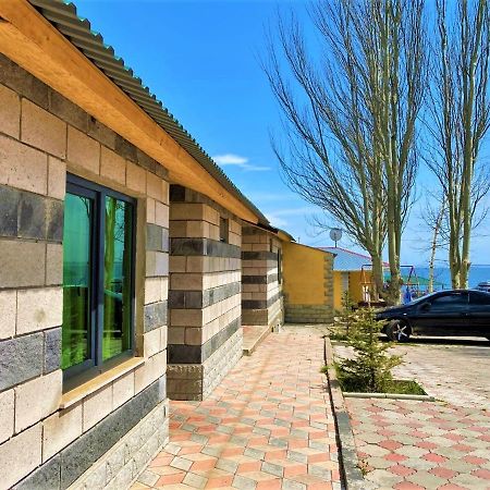 Arevik Verona - Отель на берегу озера с видом на Севанаванк Экстерьер фото